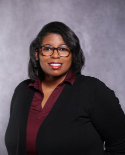 Photo of Dr. Kristen Campbell